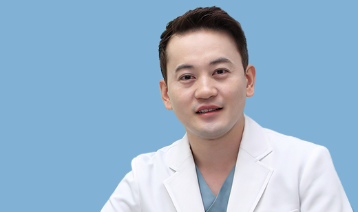 <임플란트를 하루 만에 끝낸다고?> 안창선 저자 | 빠르게가 아닌, 바르게   임플란트 진료의 본질을 묻다